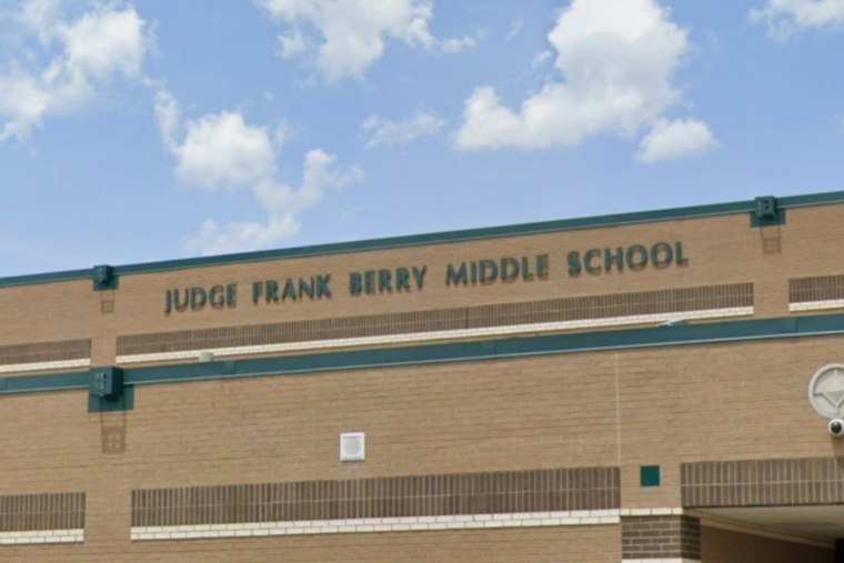 Mesquite Officer Stops Armed Parent in Mental Health Crisis at School Doors