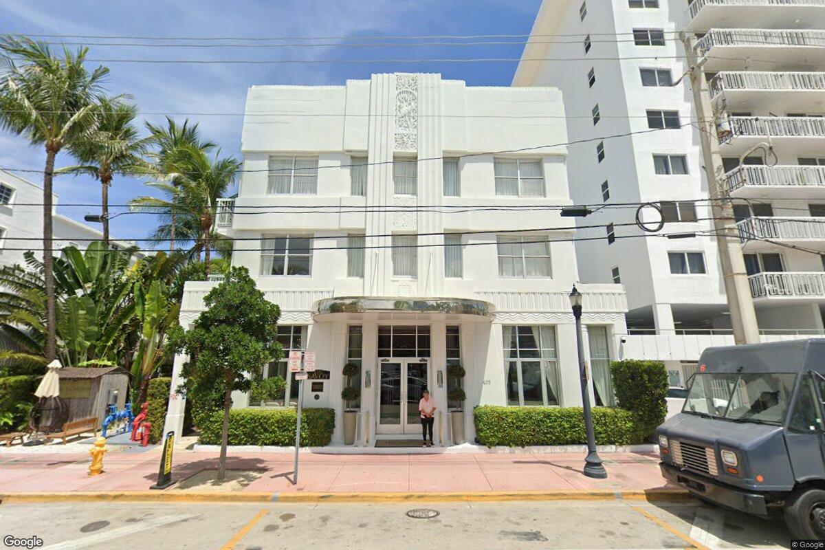 hoodline.com - Livi Miller - Savoy Hotel Miami Beach Faces Demolition Under State Law