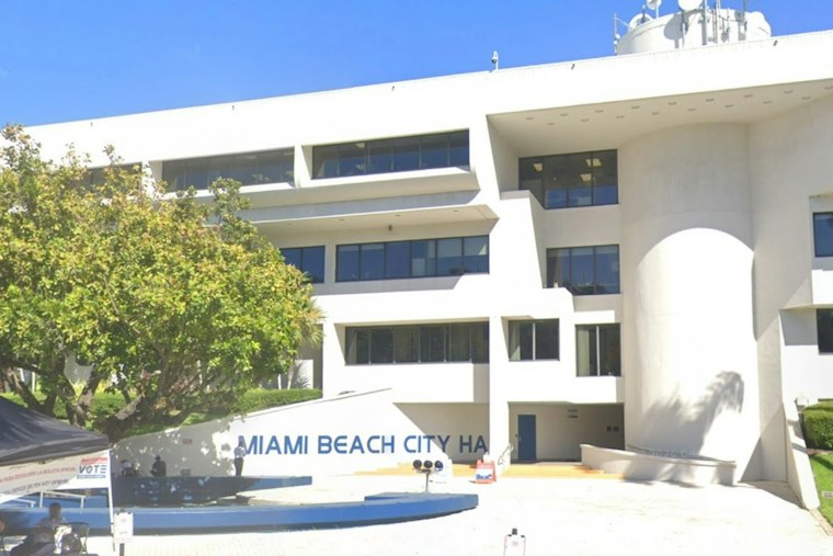 Miami Beach Slaps E-Bike Riders With New Lights, Helmet Rules and $129 Fines