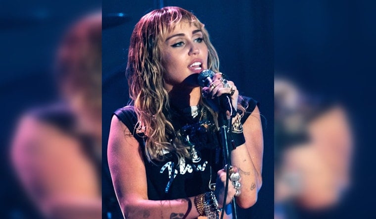 Miley Cyrus to Make Hollywood Bowl Debut Days After Dolly Parton's Death