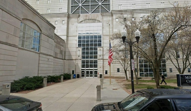 Milwaukee Man Charged With Intimidating Victim He Allegedly Strangled, Using Jail Tablet
