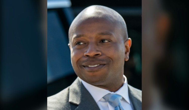 Milwaukee Mayor Flies to D.C., Still Can't Get JD Vance to Meet