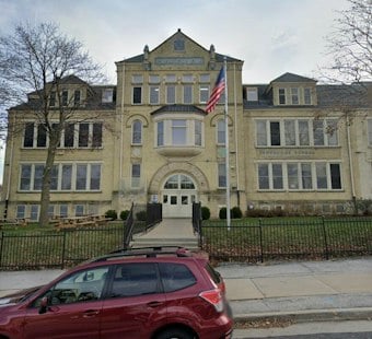 Milwaukee Paraprofessional Charged After Scratching Student's Neck