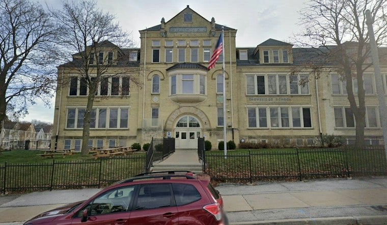 Milwaukee Paraprofessional Charged After Scratching Student's Neck