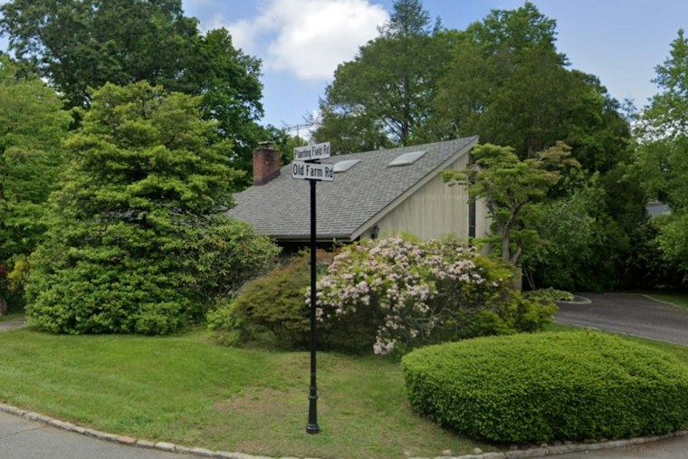 Mineola Landscaper, 35, Dies After Fall From Work Truck in East Hills