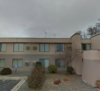 Minneapolis Man Held After Knife Attack on Nephew, Mother at St. Cloud Hotel