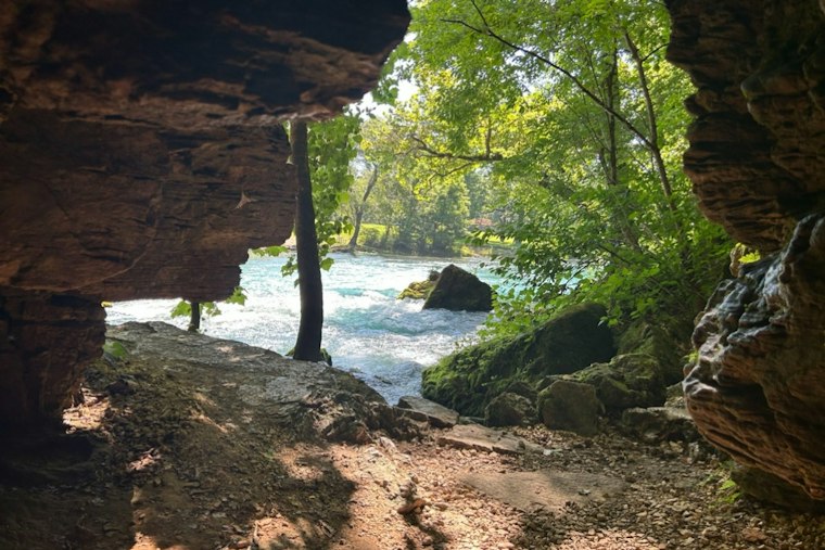 Missouri Man's Wedding Ring Vanishes in Current River, Diver Brings It Back