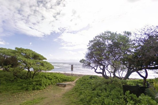 More Than 100 Volunteers Dig Out Kauai's Lydgate Park After Hurricane Lowell
