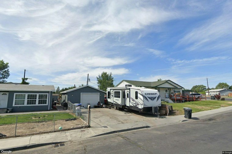 Moses Lake Adults Arrested After Cops Find Fentanyl, Loaded Gun Near 8-Year-Old