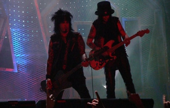 Mötley Crüe's Carnival of Sins Returns to Phoenix With Tesla, Extreme