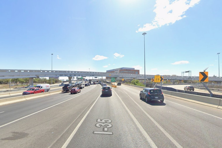 Motorcyclist Dies After Flying Over Barrier on San Antonio's Notorious Finesilver Curve