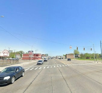 Motorcyclist Dies in Multi-Vehicle Crash on Detroit's Gratiot Avenue