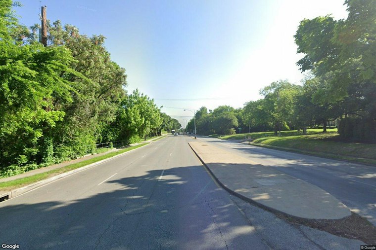 Motorcyclist Killed in Crash With Van Outside Dallas Arboretum Entrance