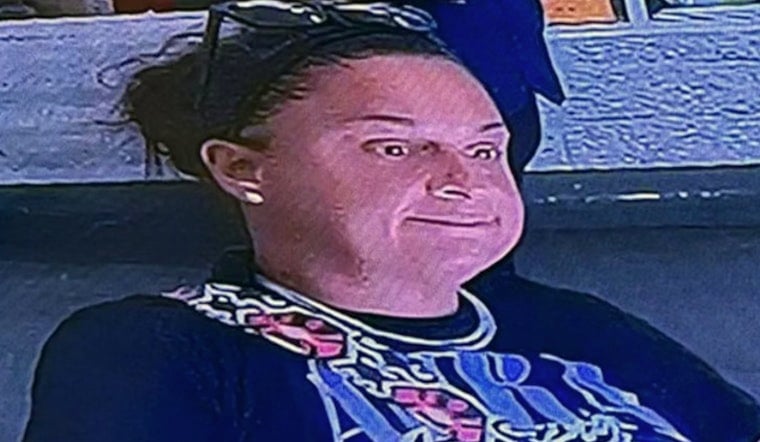 Mulberry Walmart Hit For $234 in Merchandise, Deputies Release Suspect Photos