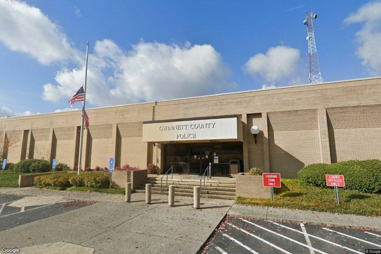 Mulberry Weighs Its Own Police Force, but the Math Leaves a $2.5M Hole