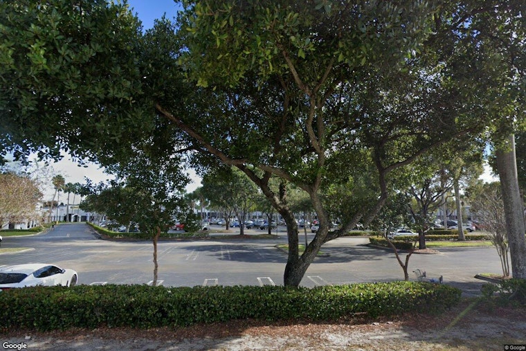 Mystery Sports Bar Signs Lease at Coral Springs Plaza, Name Still Confusing Everyone