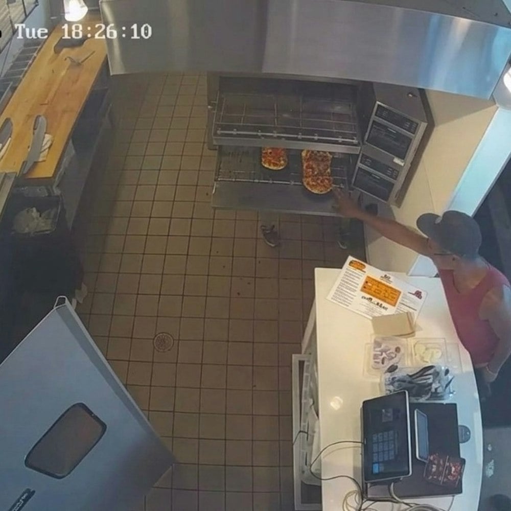Nashville Pizza Thief Burns Hand Grabbing Pie From 550°F Oven