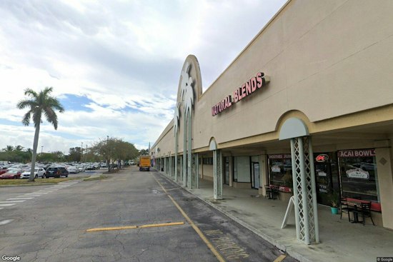 Natural Blends Cafe Offers Nutrition Products