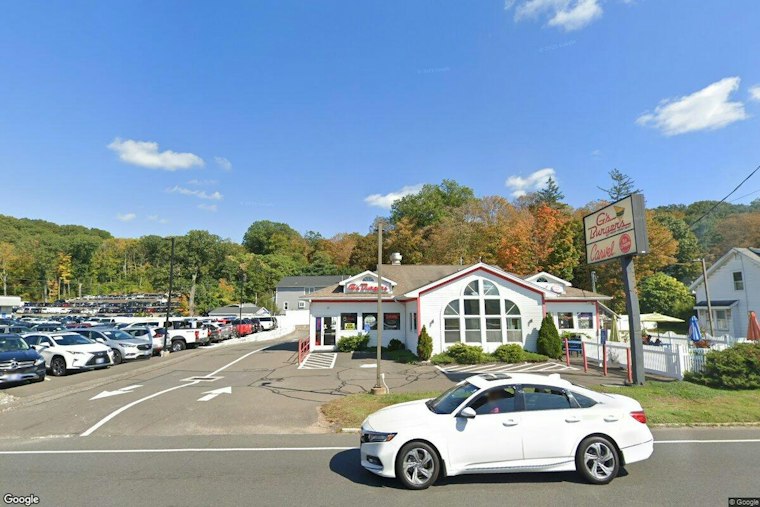 Naugatuck's G's Burgers Closes After 13 Years, Twin Scoops Shuts Too