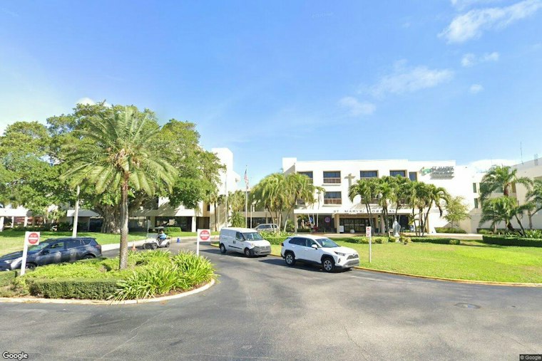 Neighbors Pull Person From Burning Trailer at Casa Del Monte Park in West Palm Beach