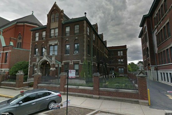 New Dad Wins Stein-Holding Contest With Baby Strapped to Chest in West Lakeview