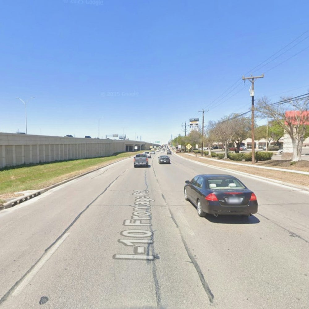 New DIY Hot Pot Spot Heats Up San Antonio's Reviving Huebner Oaks Center