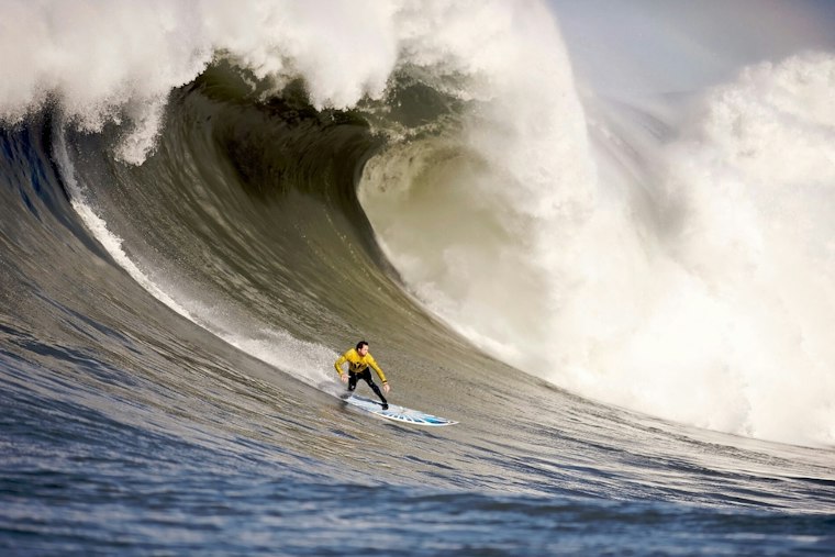 New Jersey Surfer Rides 6-Foot Ferry Wave in Pacific Northwest