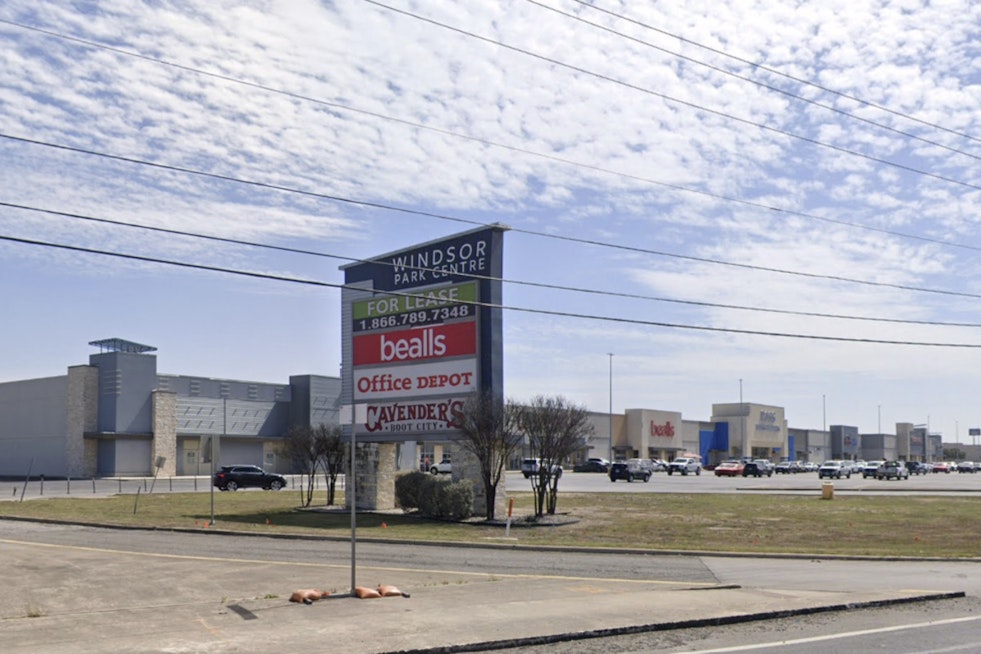 New Marshalls Rises on Fourwinds Drive as Windcrest Retail Corridor Refills