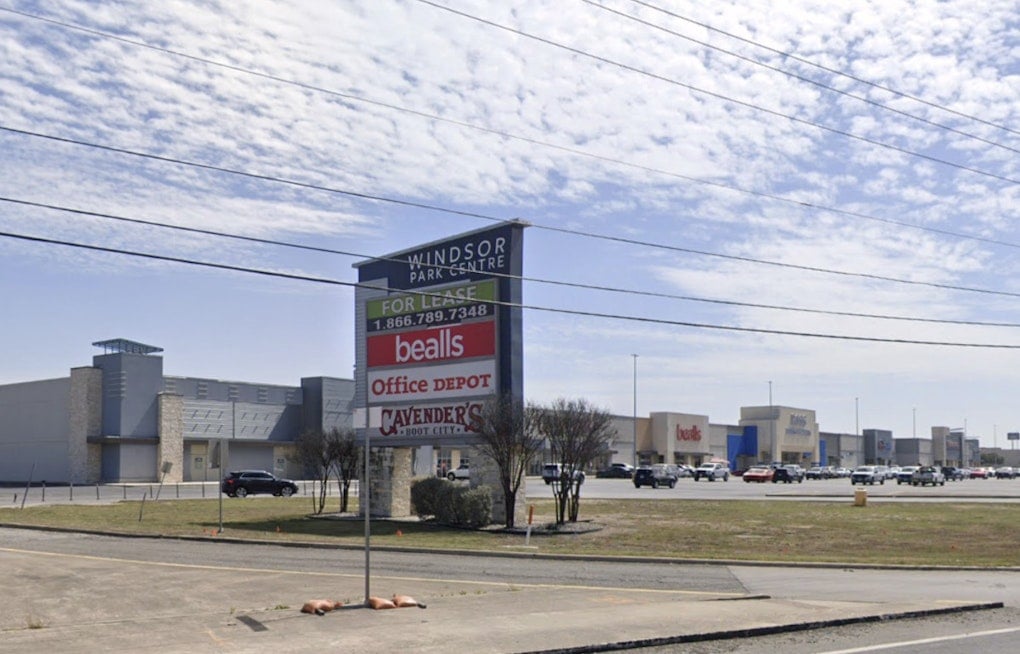 New Marshalls Rises on Fourwinds Drive as Windcrest Retail Corridor Refills