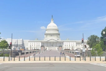 New Poll Shows Trump at 38% Approval, Democrats Up 9 in House Race