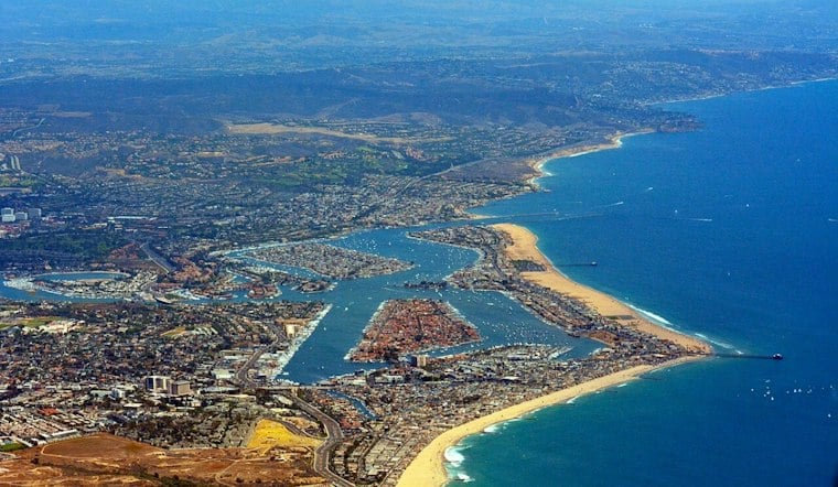 Newport Beach Rushes Sand to The Wedge Before El Niño Storms Hit
