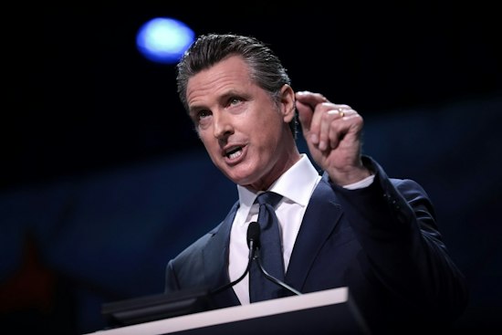 Newsom Vows to Skip 2028 Race If Harris Runs, Citing Mutual Destruction