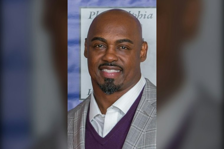 NFL Asks DHS to Remove Eagles Legend Brian Dawkins Border Video
