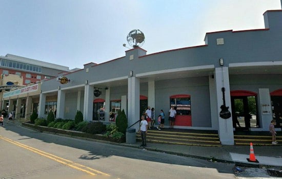 Niagara Falls Cocktail Ride Will Lift Riders 133 Feet for Falls Views