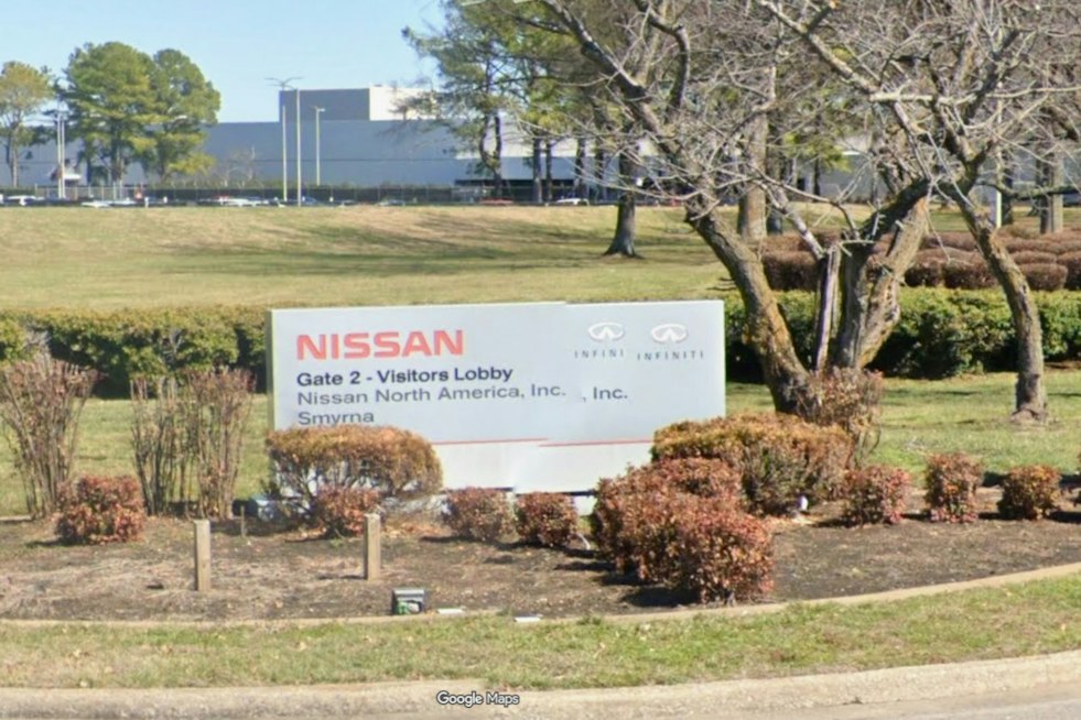 Nissan's Smyrna Plant Deploys 4,000-Pound Robots, Replacing 64 Forklift Jobs