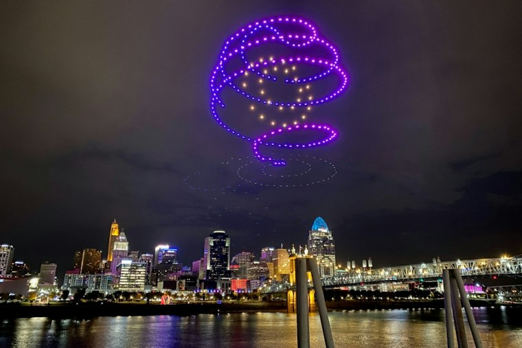 NKU Students Turn TANK Bus Into 35,000-Light BLINK Art Piece