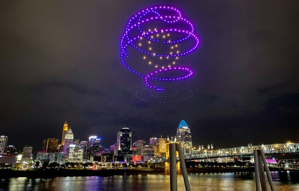NKU Students Turn TANK Bus Into 35,000-Light BLINK Art Piece