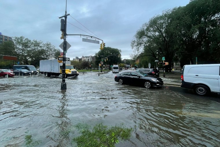 Nor’easter to Slam New York City With Wind, Floods in Weekend Washout