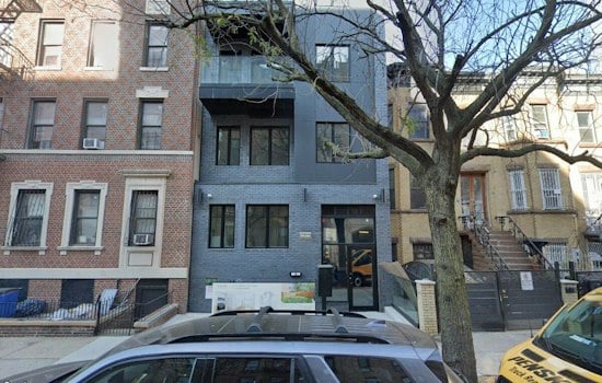 Nor'easter Winds Tear Facade Off Brooklyn Building, Trap Neighbors Outside