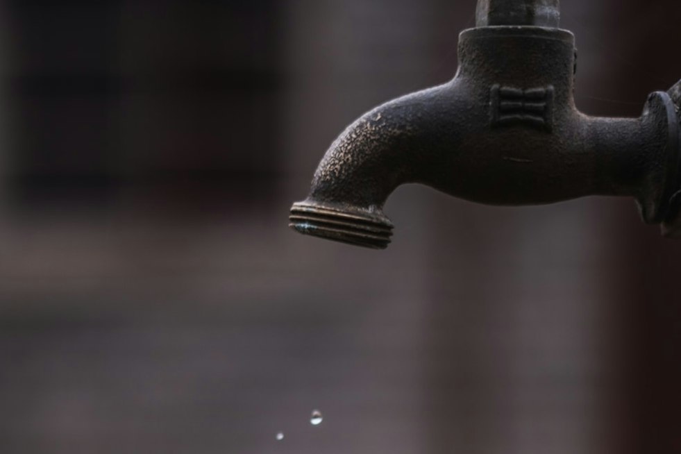 North Franklin Residents Hit 24 Hours Without Water, Some Ration for Health Needs