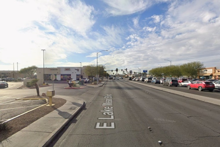 North Las Vegas Motorcyclist, 19, Critical After Left-Turn Crash on Lake Mead Blvd