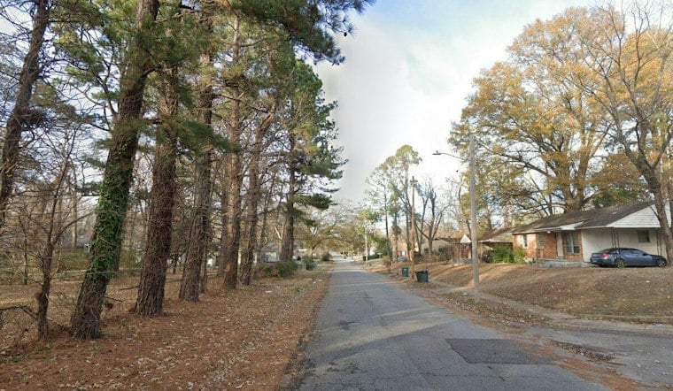 North Memphis Chase Hits 120 MPH, Ends With Suspects Hiding In Stranger's Bathroom