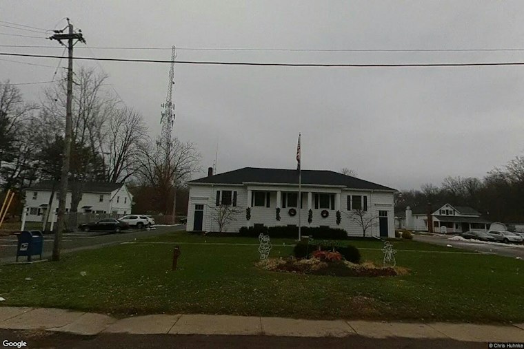 North Ridgeville Council Debates Legal Fight Over 964-Signature HUD Petition