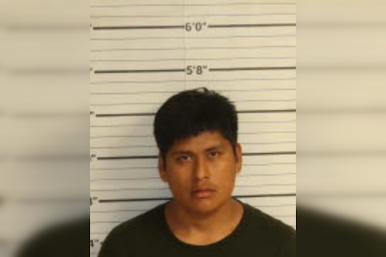 Northeast Memphis Man Accused of Choking Ex, Slashing Her Relative With Box Cutter