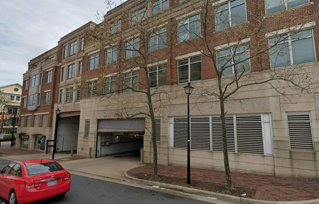 Northern Virginia Pediatricians Crack Down on Vaccine Holdouts, Pushing Families Out