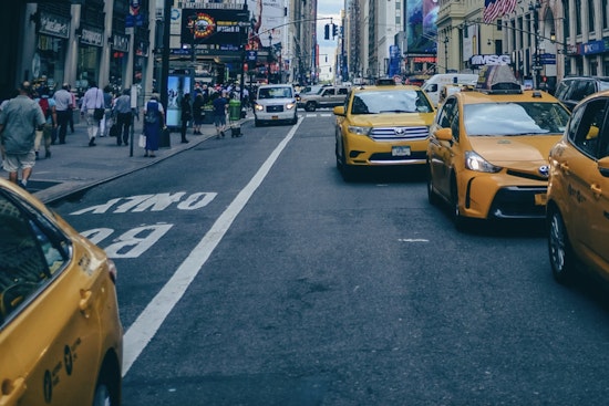 NYC Weighs Letting Taxis Park at 13,000 Commercial Meters for Up to 3 Hours