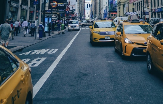 NYC Weighs Letting Taxis Park at 13,000 Commercial Meters for Up to 3 Hours