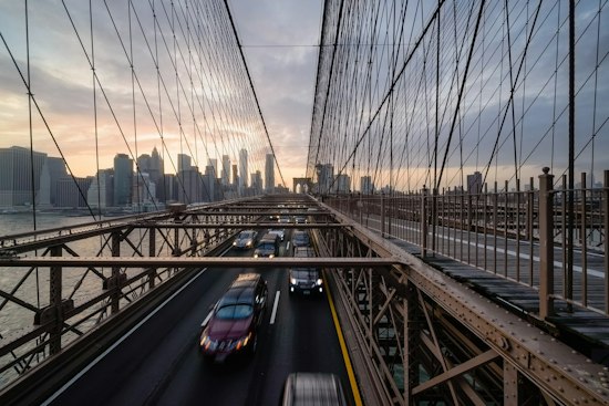 NYPD Cable Rescue Saves Woman Perched Over East River on Brooklyn Bridge