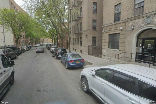 NYPD Hunts Man and Woman Who Punched Bronx Traffic Agent Issuing Ticket