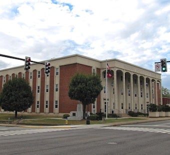 Oak Ridge Commission Seat Sits Empty as Tied Winner Declines to Serve